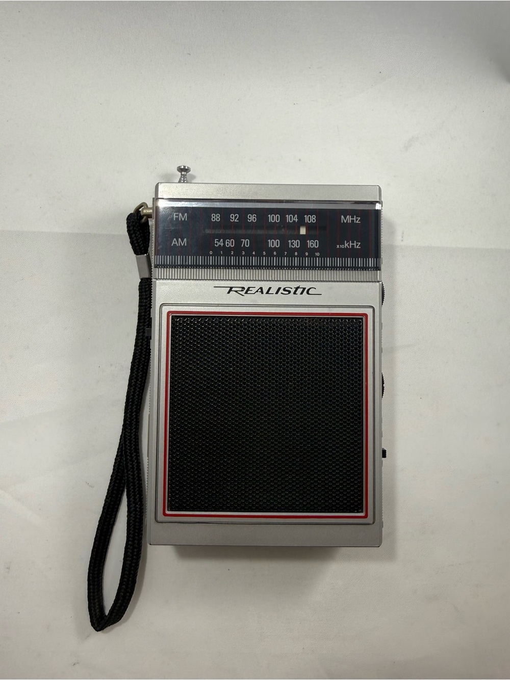 Realistic Portable AM/FM Radio - Silver and Black